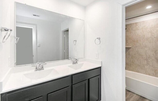 Building Photo - 12312 Maria Heights Ct