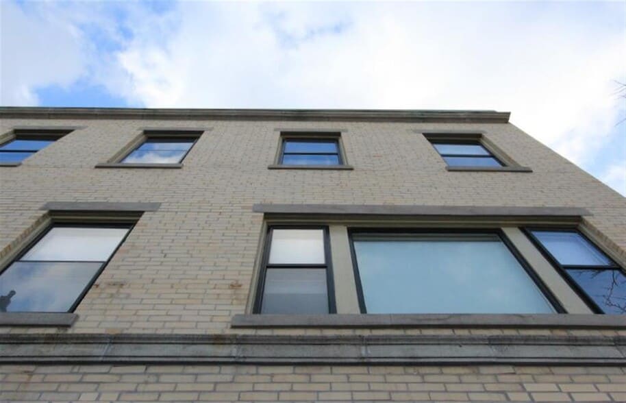 Building Photo - 1010 Cambridge St