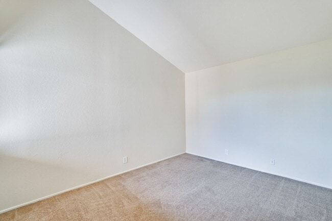 Building Photo - Modernized Fremont Gem: 3BR/2BA with Designer Finishes & Gated Backyard