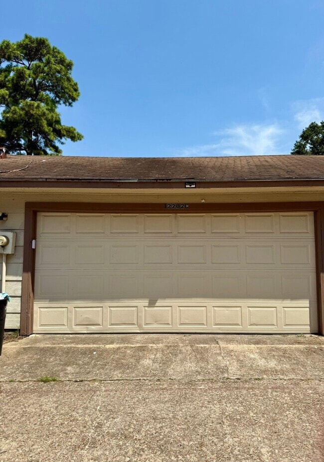 Building Photo - 12282 Wild Pine Dr