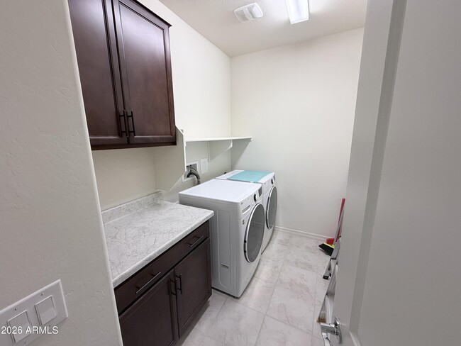 Building Photo - 32441 N 19th Ln