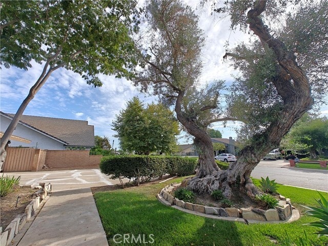 Building Photo - 9652 Brynmar Dr