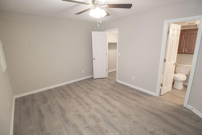 Building Photo - 1306 Godas Cir