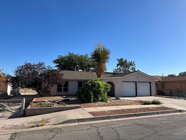 Building Photo - Single Family Home
