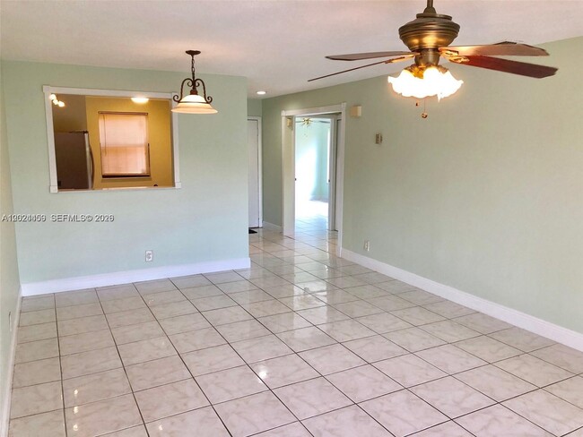 Building Photo - 2551 NW 56th Ave