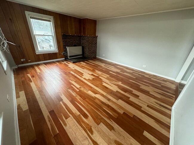 Building Photo - 26-28 Route 7 North, Unit 101