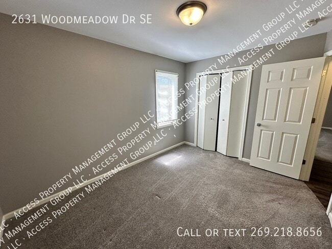 Building Photo - 2631 Woodmeadow Dr SE