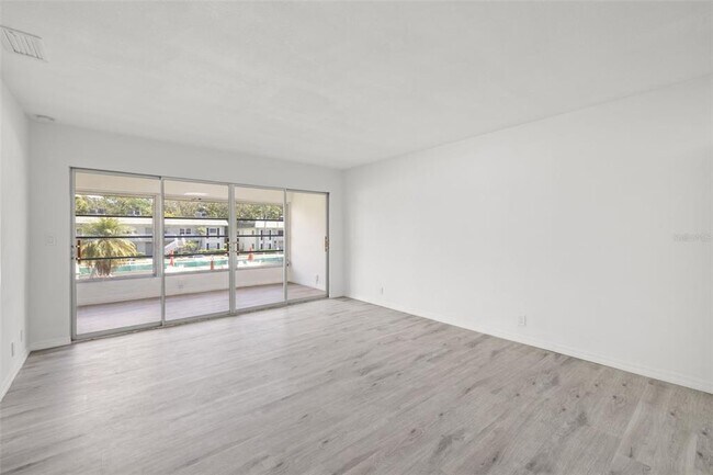 Building Photo - 1433 S Belcher Rd