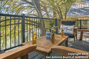 Building Photo - 6789 river