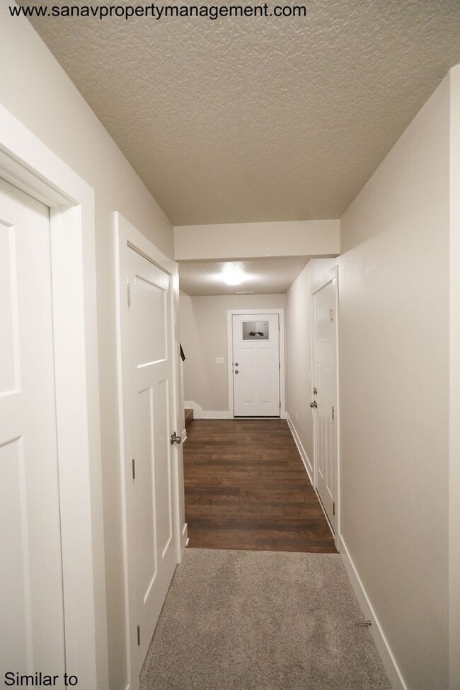 Building Photo - Welcome Home - Single Family Available Now