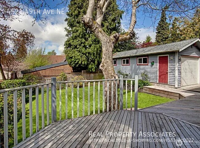 Building Photo - 4521 49th Ave NE