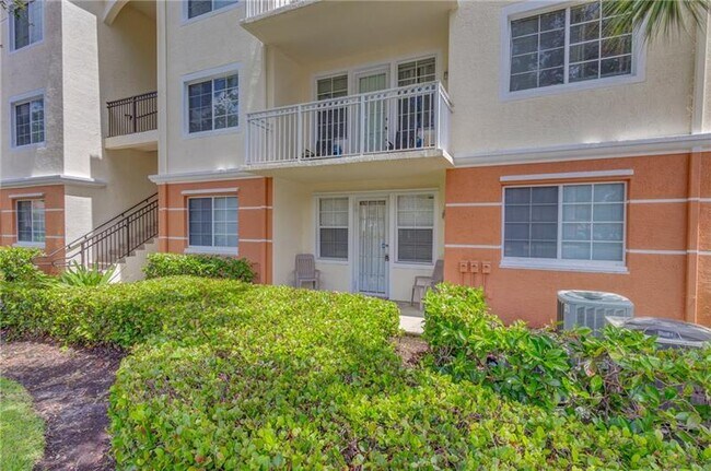 Building Photo - 9833 Baywinds Blvd