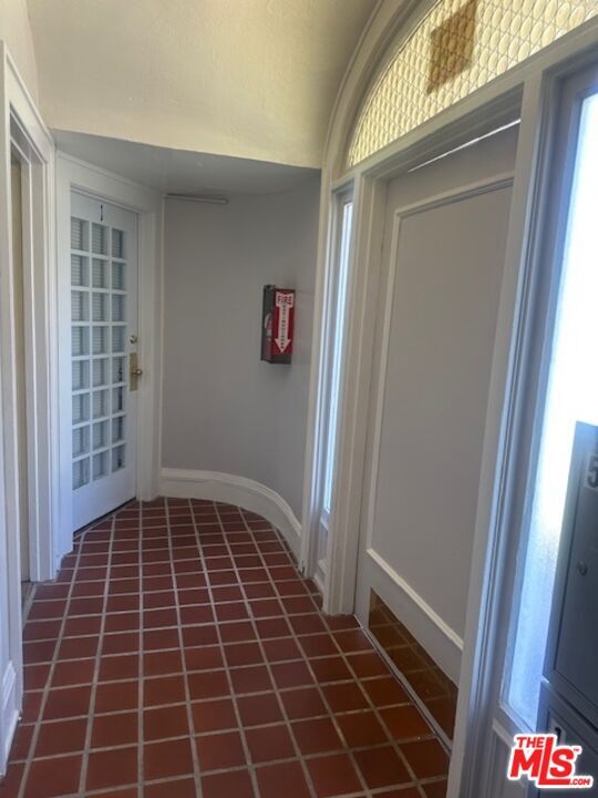 Building Photo - 1025 Locust Ave