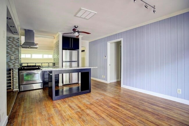 Building Photo - 4415 Merwin St