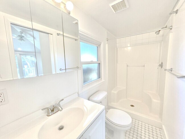 Building Photo - 11914 Ocean Park Blvd