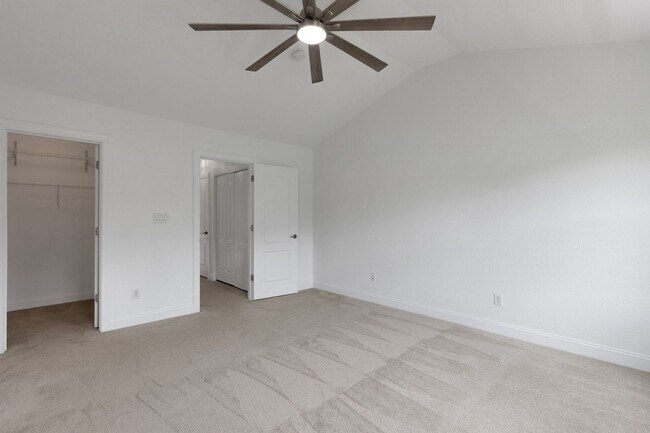 Building Photo - Stunning 3BR/3.5BA Townhome | 2,300+ Sq Ft...