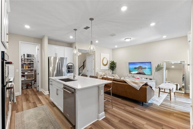 Building Photo - 7025 Carrickbend Ln
