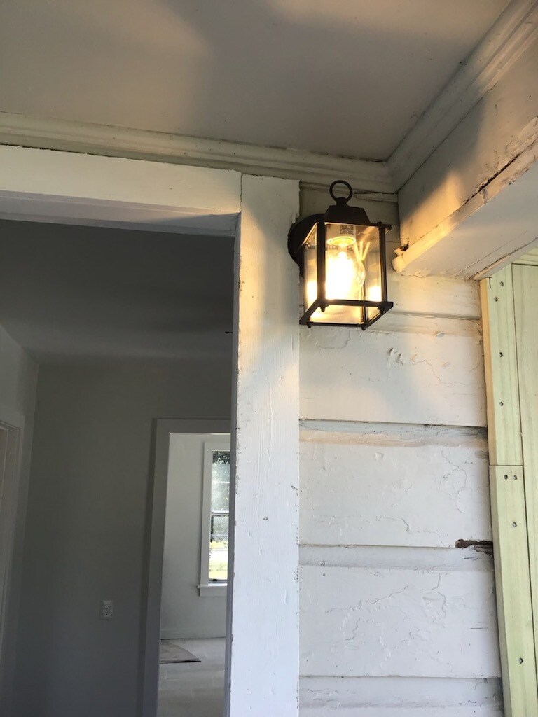 Building Photo - 1104 E 26th St