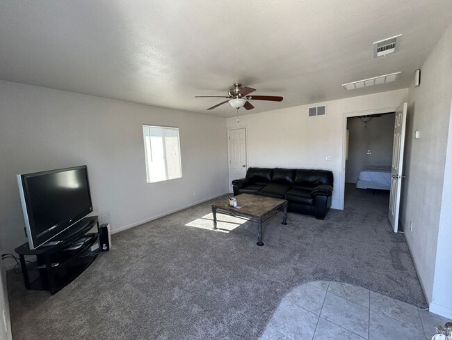 Building Photo - Why rent an apartment when you could have ...