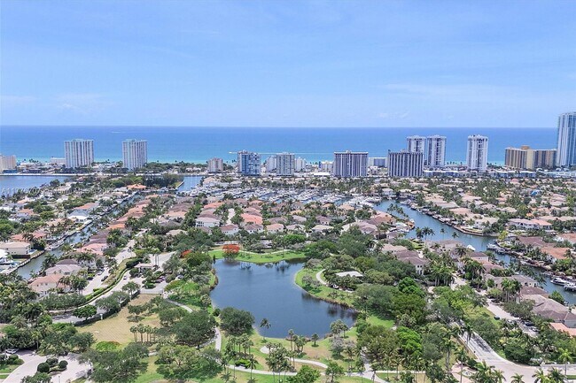 Building Photo - 1382 Harbor View W