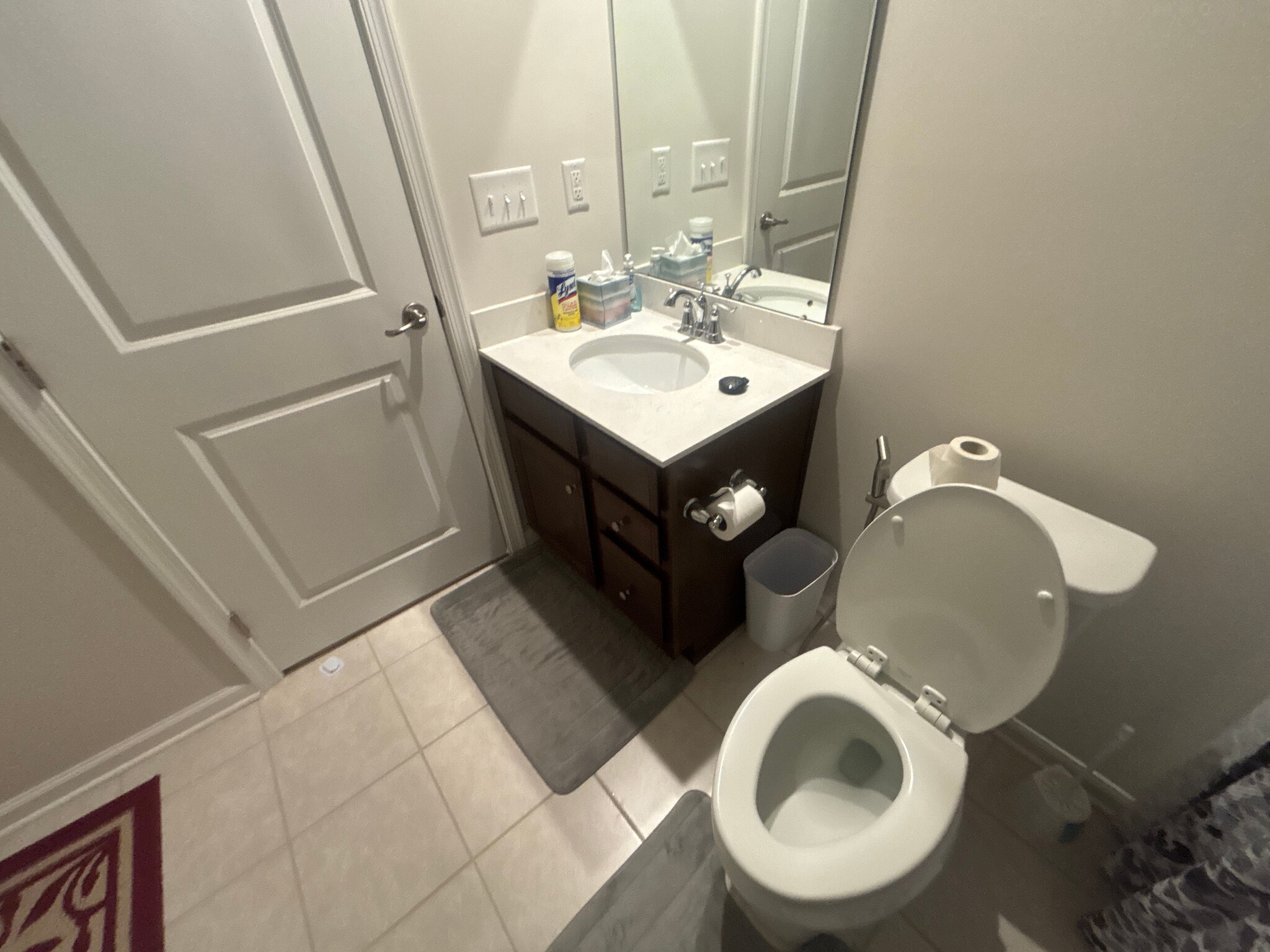 Building Photo - Room in Townhome on Poplar Leaf Way
