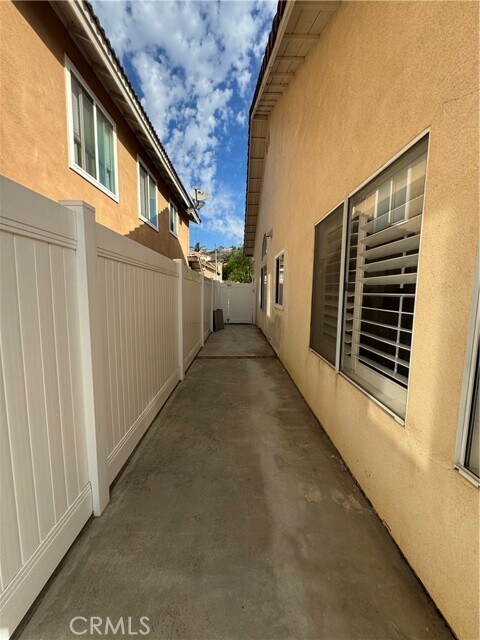 Building Photo - 2670 Presidio Cir