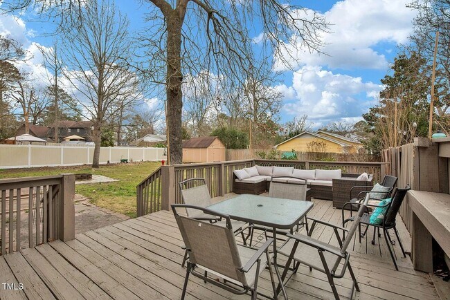 Building Photo - Charming 3BR House in Fayetteville