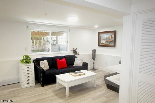 Building Photo - 508 Terrace Dr