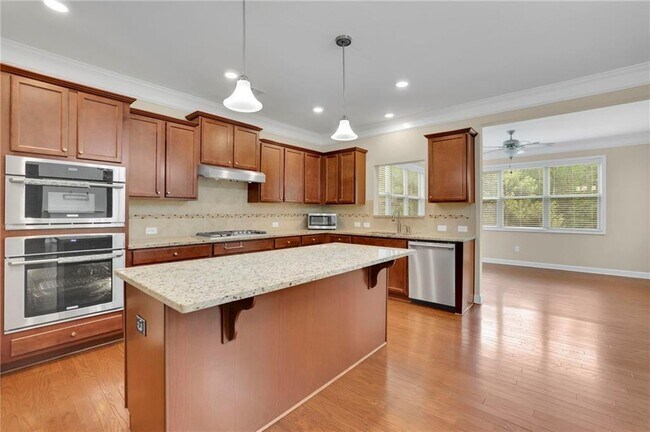Building Photo - 4425 Holton Ave
