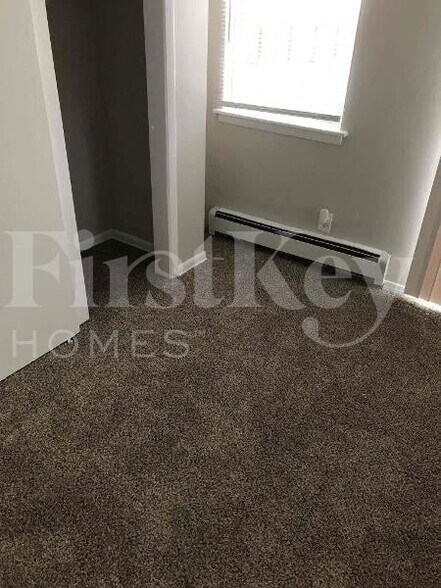 Building Photo - 2032 Bethesda Blvd