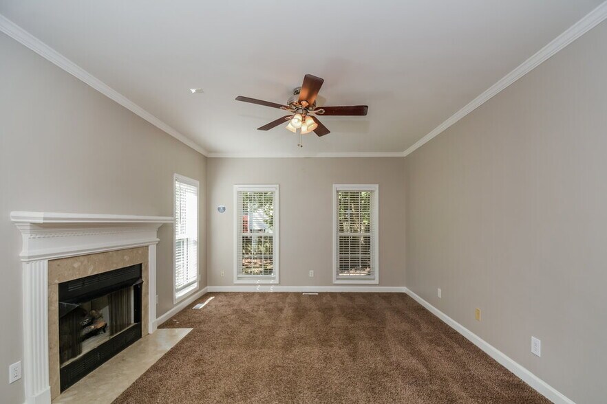 Building Photo - 4932 Windmere Chase Dr