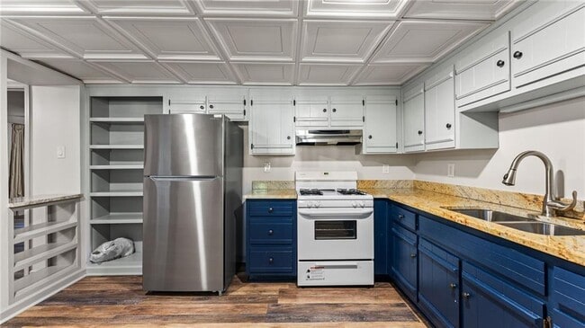 Building Photo - 2676 Cottonwood Dr