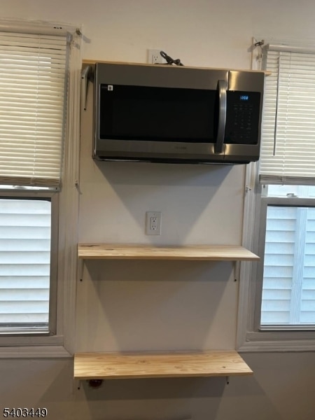 Building Photo - 523 Franklin St