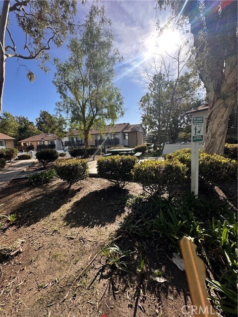 Building Photo - 1350 W Lambert Rd