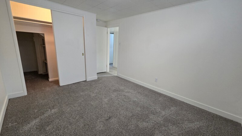 Building Photo - 905 Charlton Cir