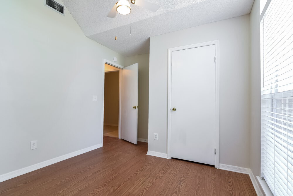 Building Photo - 10148 Cedar Dune Dr