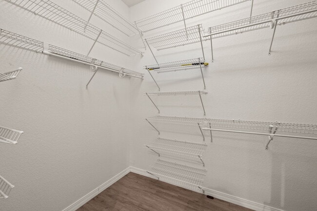 Building Photo - 6679 Bethesda Point