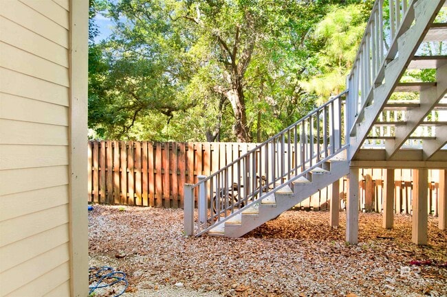Building Photo - 2147 Henrietta Fulford Pl
