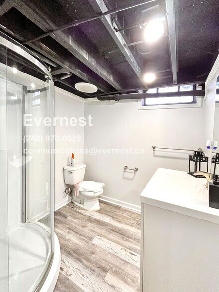 Building Photo - 20550 Blackstone Ct