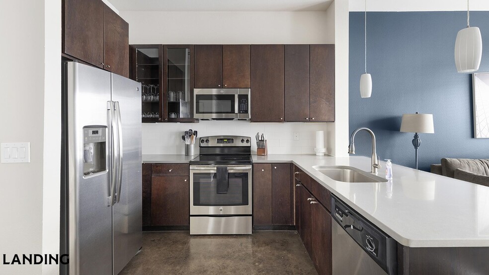 Building Photo - 3501 Ross Ave