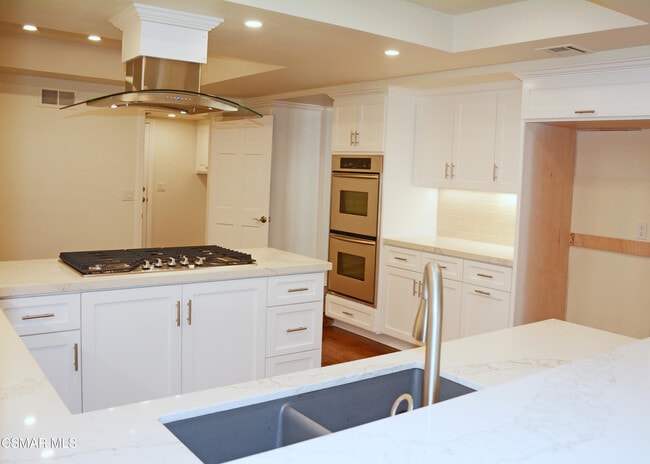 Building Photo - 4551 Tam O Shanter Dr