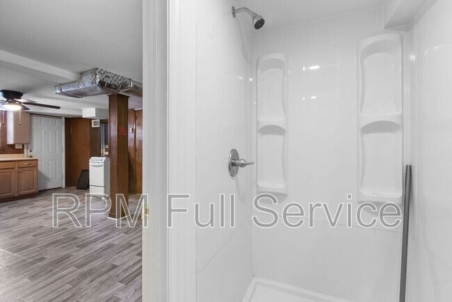 Building Photo - 3127 Larkspur Dr