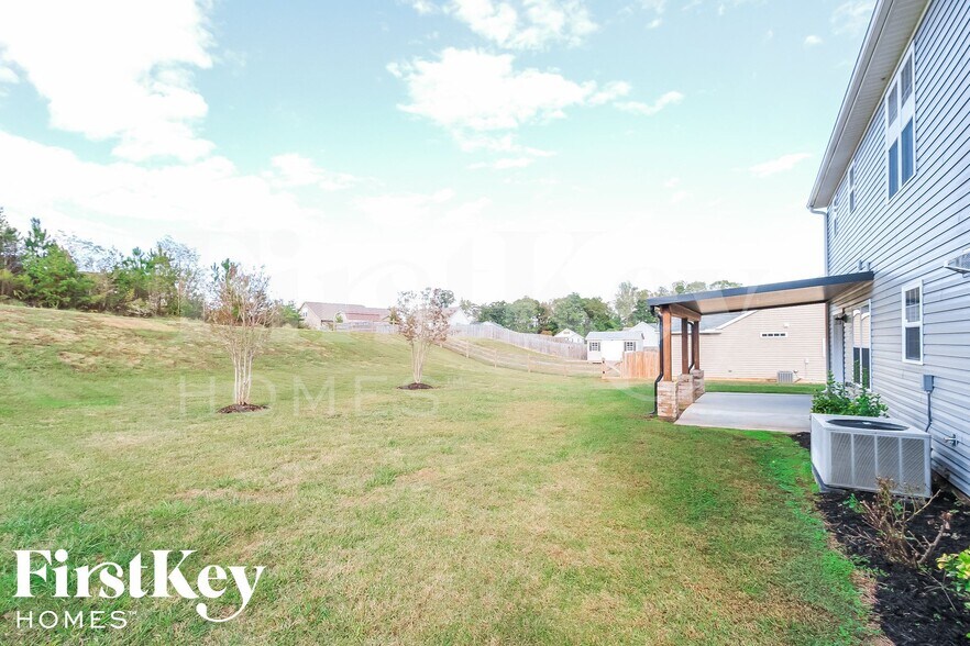 Building Photo - 483 Old Cypress Dr