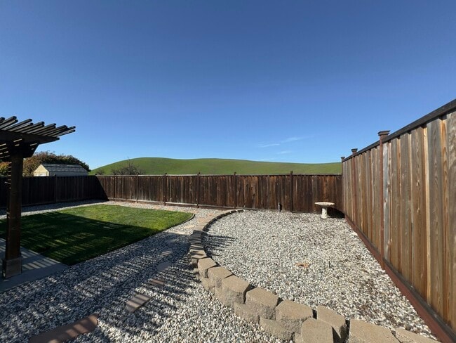 Building Photo - 1878 Autumn Oak Dr