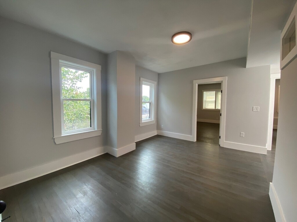 Building Photo - 116 Marginal St