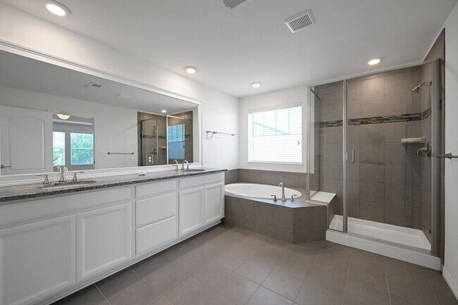Building Photo - Modern 5BR House in Parker