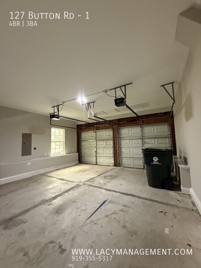 Building Photo - 127 Button Rd