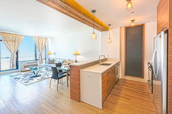 Primary Photo - 220 N 10th St