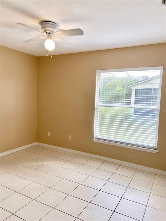 Building Photo - 1030 Adelphi Ln