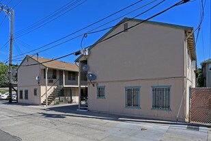 Building Photo - Carol Manor